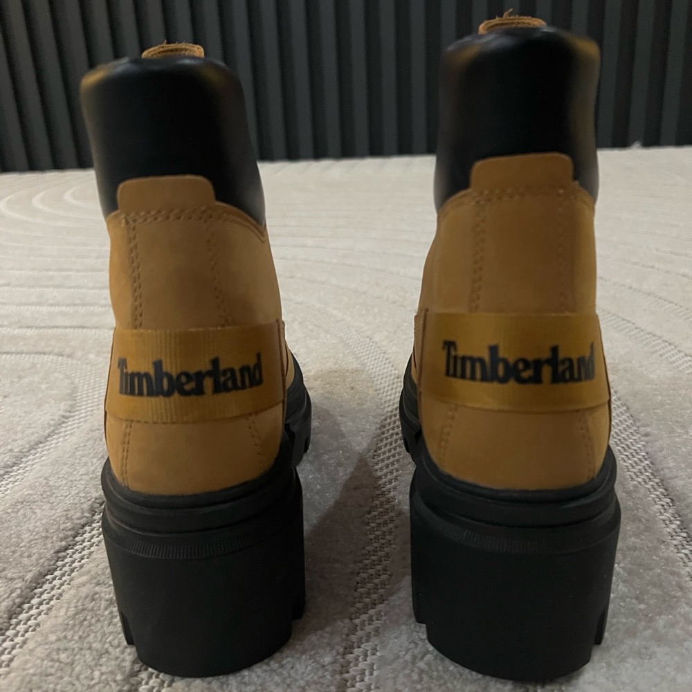 Womens Timberland Everleigh Mustard and Black Platform Boots - Picture 5 of 7